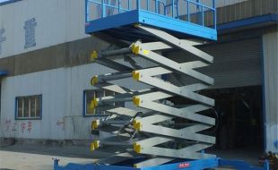 電動液壓升降平臺在航空、酒店等高空作業(yè)中的優(yōu)勢